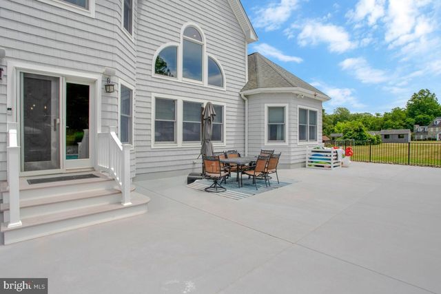5 JESSIE RD, Harwood, MD 20776
