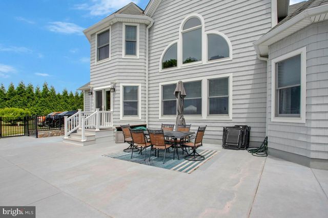 5 JESSIE RD, Harwood, MD 20776