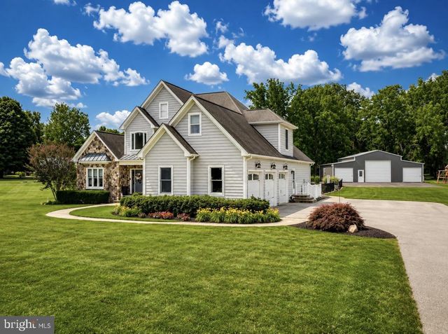 5 JESSIE RD, Harwood, MD 20776