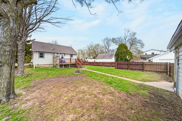 1217 MacArthur AVENUE, Sheboygan, WI 53083