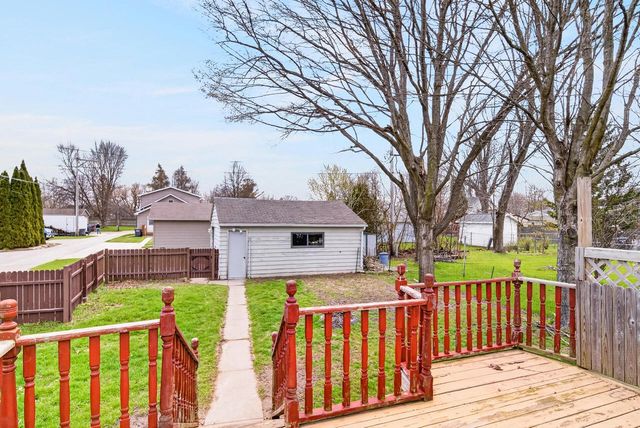 1217 MacArthur AVENUE, Sheboygan, WI 53083