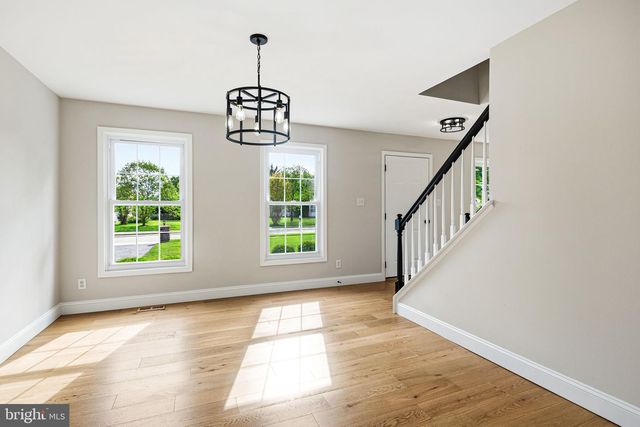 121 COOPER LN, Oxford, PA 19363