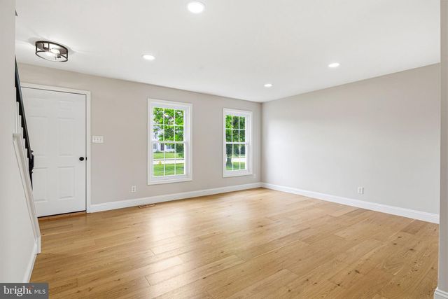 121 COOPER LN, Oxford, PA 19363