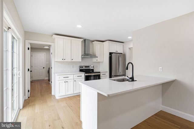 121 COOPER LN, Oxford, PA 19363