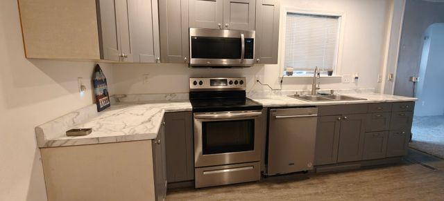 616 Daisyfield Road, Rockford, IL 61102