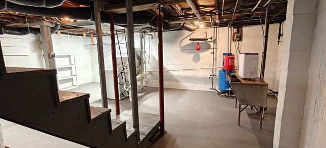 616 Daisyfield Road, Rockford, IL 61102