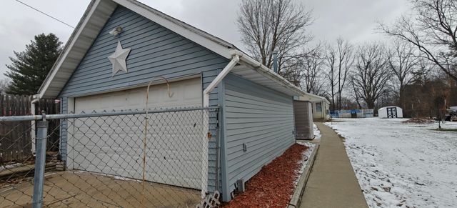 616 Daisyfield Road, Rockford, IL 61102