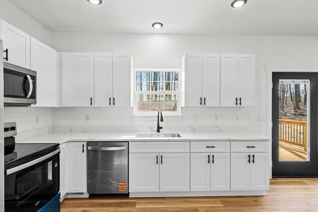 82 Cow Trail, Tunnel Hill, GA 30755