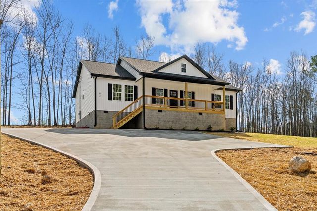 82 Cow Trail, Tunnel Hill, GA 30755