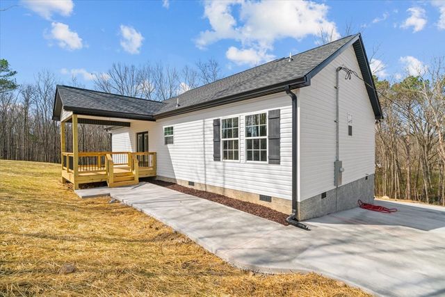 82 Cow Trail, Tunnel Hill, GA 30755