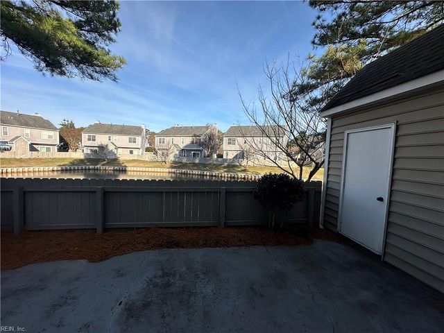 528 Furman CT, Virginia Beach, VA 23462