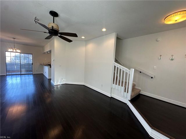 528 Furman CT, Virginia Beach, VA 23462