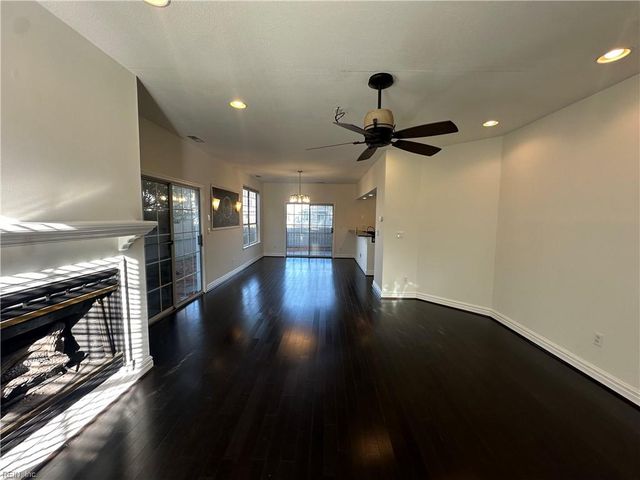 528 Furman CT, Virginia Beach, VA 23462