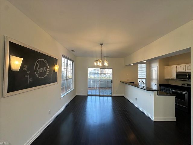 528 Furman CT, Virginia Beach, VA 23462