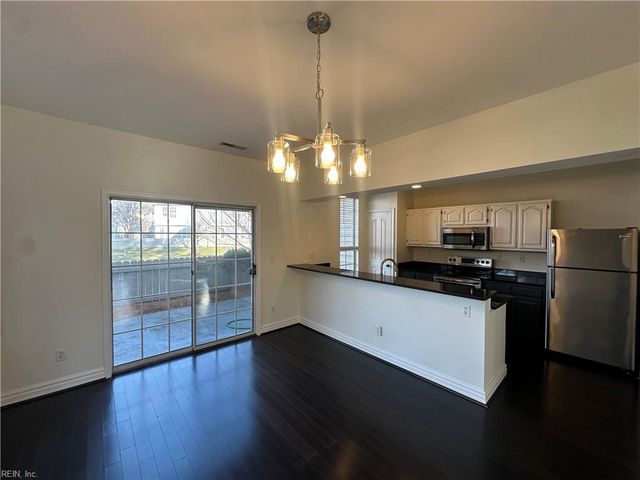 528 Furman CT, Virginia Beach, VA 23462