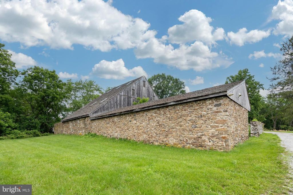 1403 TIMBER MILL RD, West Chester, PA 19380