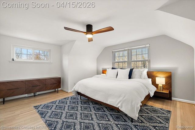 18851 Devonshire Street, Beverly Hills Village, MI 48025