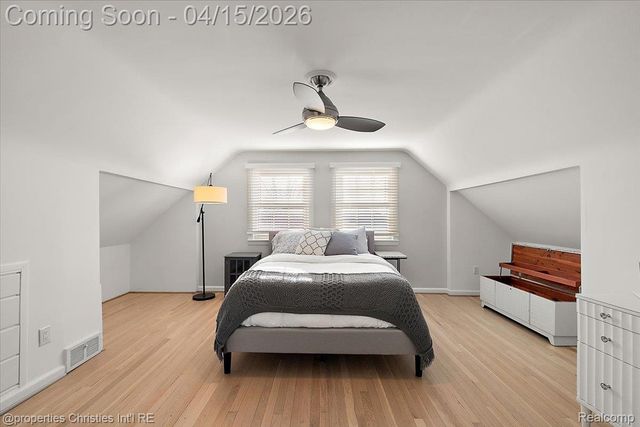 18851 Devonshire Street, Beverly Hills Village, MI 48025