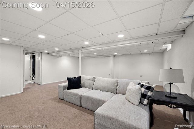 18851 Devonshire Street, Beverly Hills Village, MI 48025