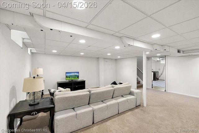 18851 Devonshire Street, Beverly Hills Village, MI 48025