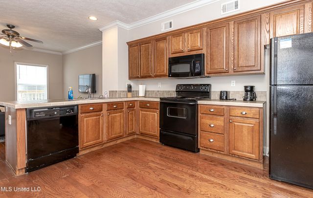 611 Peach Street, 611, D'iberville, MS 39540