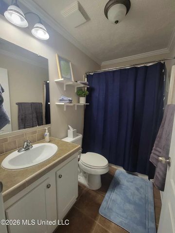 611 Peach Street, 611, D'iberville, MS 39540