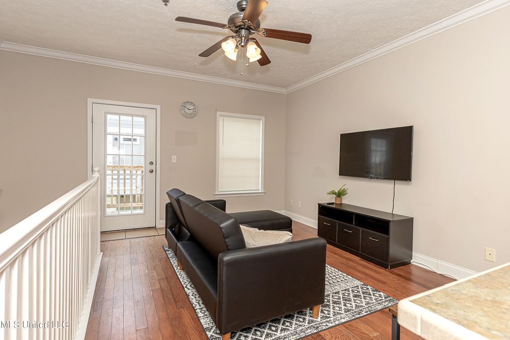 611 Peach Street, 611, D'iberville, MS 39540