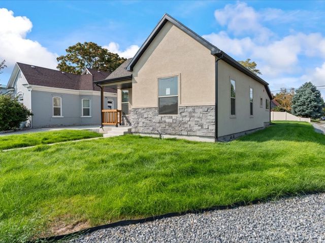 221 E 4800 S, Salt Lake City, UT 84107