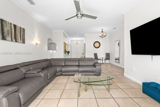 8914 NW 168th St, Miami Lakes, FL 33018