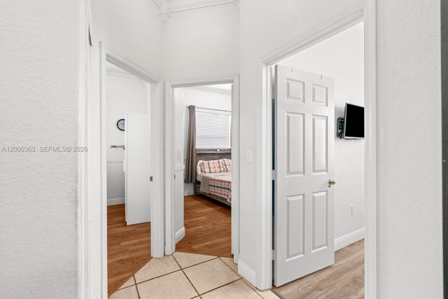 8914 NW 168th St, Miami Lakes, FL 33018