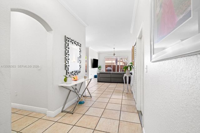 8914 NW 168th St, Miami Lakes, FL 33018