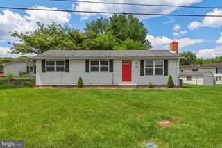 304 PALMYRA RD, Edinburg, VA 22824