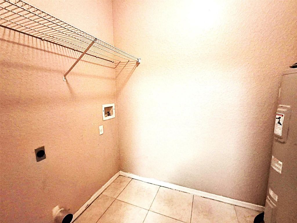 Image 17 of property listing at 13304 SANCTUARY COVE DRIVE 303, Temple Terrace, FL 33637