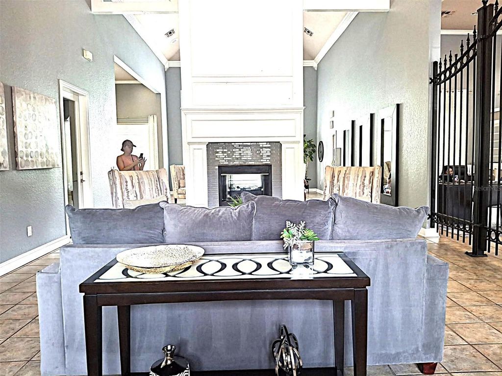 Image 43 of property listing at 13304 SANCTUARY COVE DRIVE 303, Temple Terrace, FL 33637