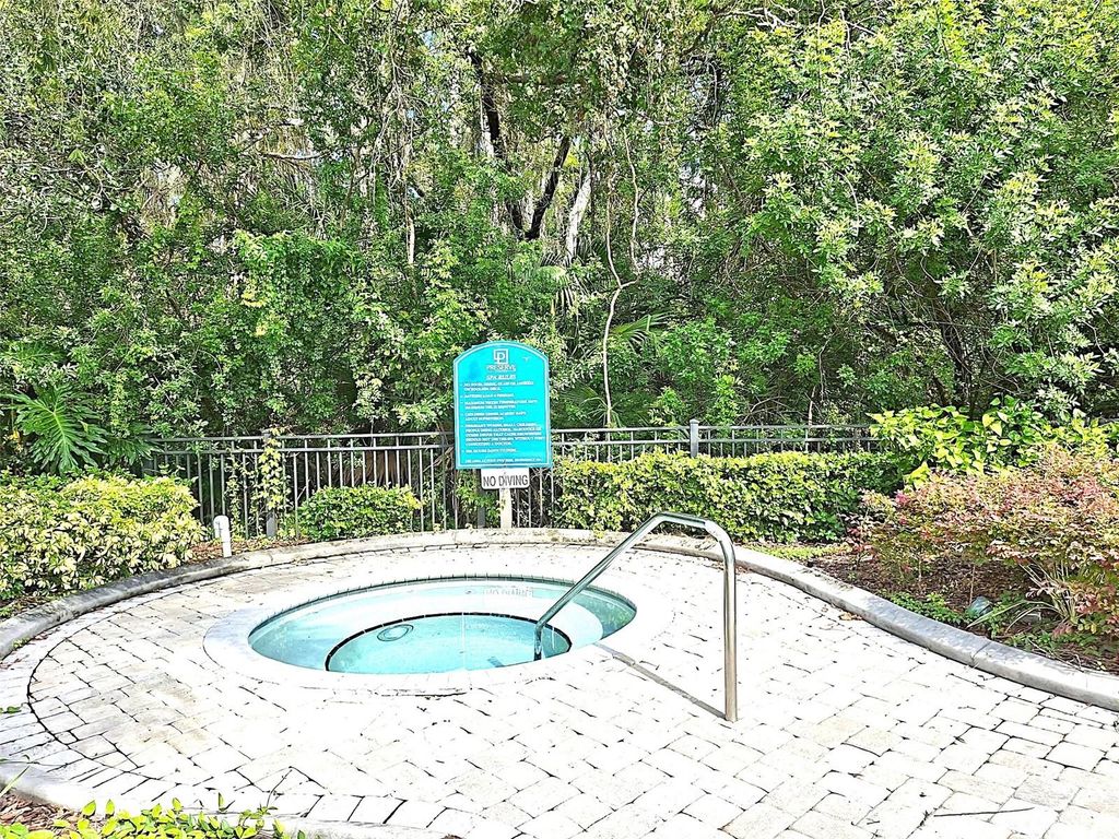 Image 45 of property listing at 13304 SANCTUARY COVE DRIVE 303, Temple Terrace, FL 33637