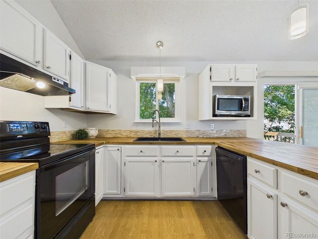 2901 W Davies Avenue, Littleton, CO 80120