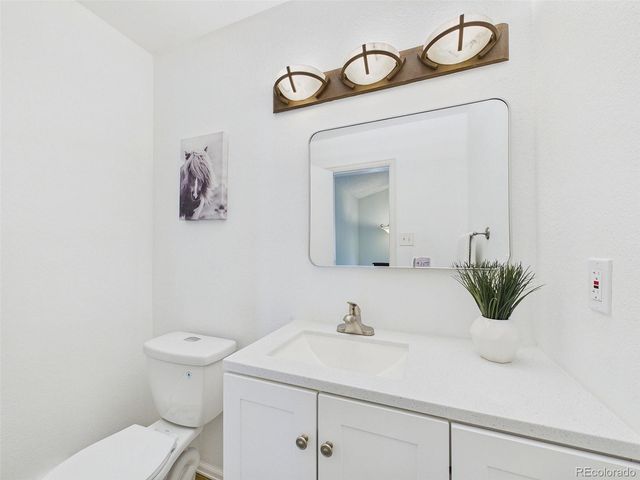 2901 W Davies Avenue, Littleton, CO 80120