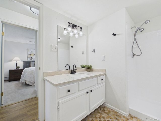 2901 W Davies Avenue, Littleton, CO 80120