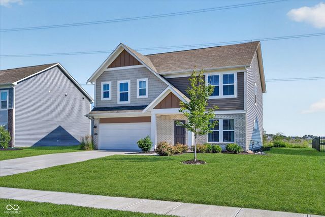 5526 Woods Pointe Drive, Mccordsville, IN 46055
