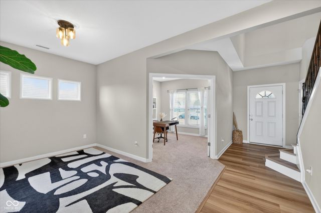 5526 Woods Pointe Drive, Mccordsville, IN 46055