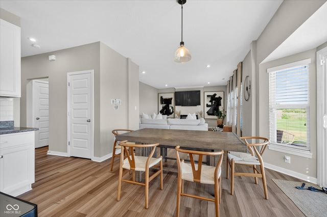 5526 Woods Pointe Drive, Mccordsville, IN 46055