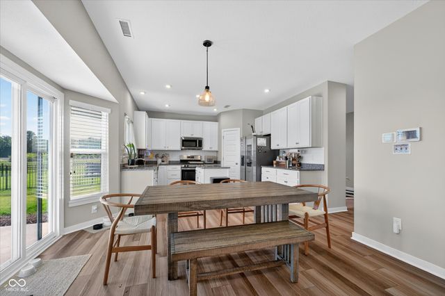 5526 Woods Pointe Drive, Mccordsville, IN 46055