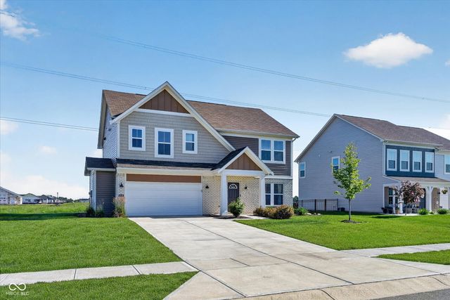 5526 Woods Pointe Drive, Mccordsville, IN 46055