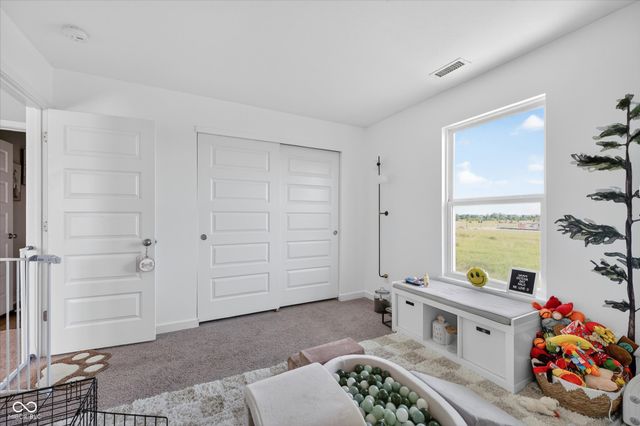 5526 Woods Pointe Drive, Mccordsville, IN 46055