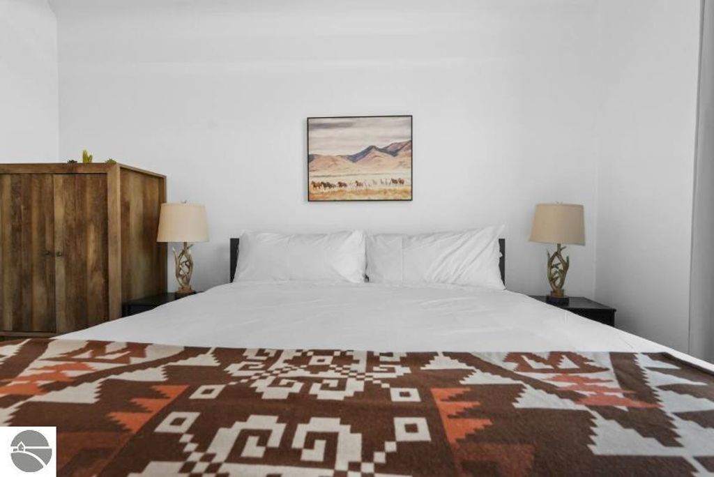 Image 12 of property listing at 1825 E Eighth Street # 104, Traverse City, MI 49686