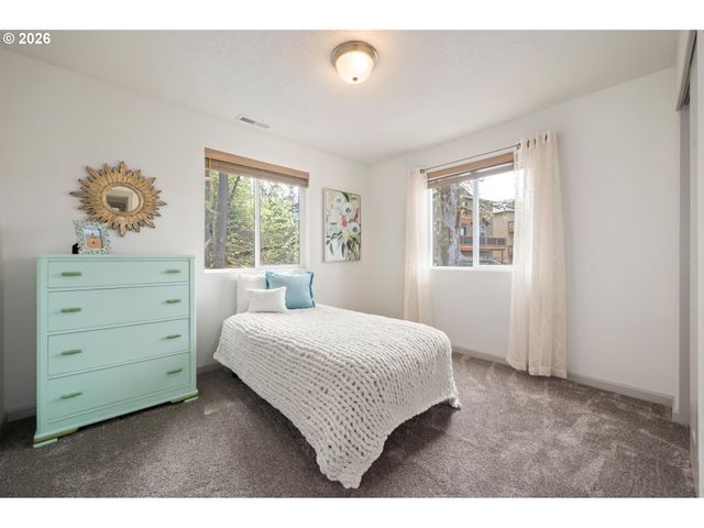 6189 FOREST RIDGE Dr, Springfield, OR 97478