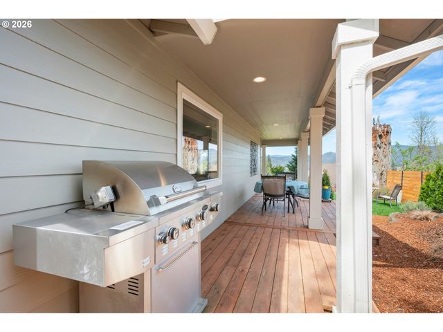 6189 FOREST RIDGE Dr, Springfield, OR 97478