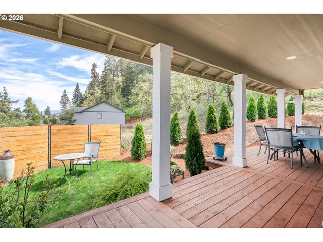 6189 FOREST RIDGE Dr, Springfield, OR 97478