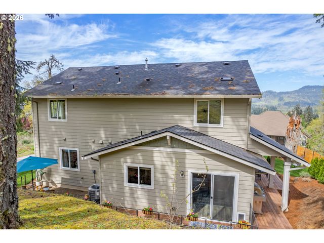 6189 FOREST RIDGE Dr, Springfield, OR 97478