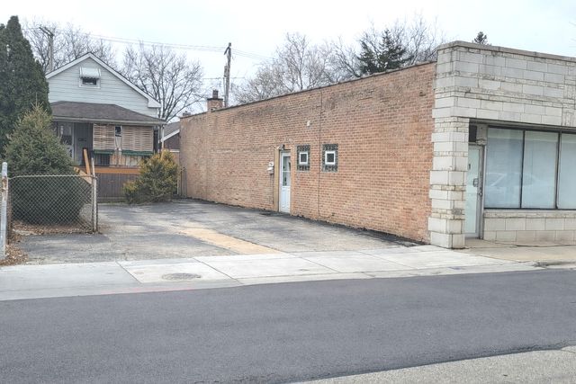 7343 W Irving Park Road, Chicago, IL 60634